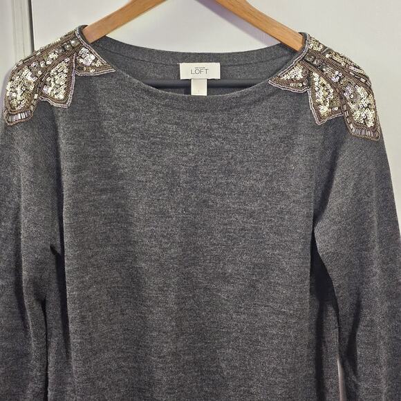 Ann Taylor Loft Gray Embellished Sequin Shoulder Long Sweater Sz Lg Wool Blend - Picture 2 of 7